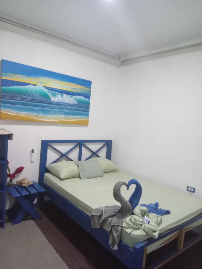 Surf Camp Hotel โบกัสทาวน์ ภายนอก รูปภาพ