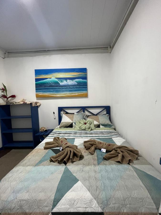 Surf Camp Hotel โบกัสทาวน์ ภายนอก รูปภาพ