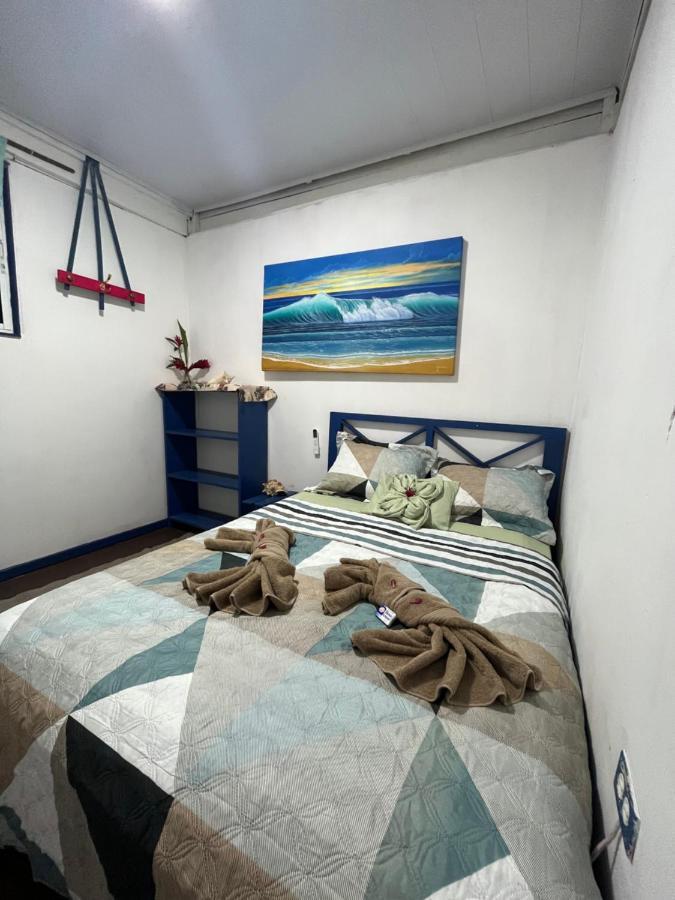 Surf Camp Hotel โบกัสทาวน์ ภายนอก รูปภาพ