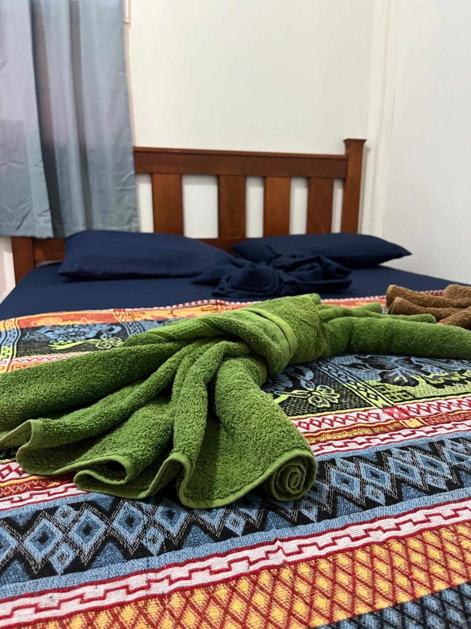 Surf Camp Hotel โบกัสทาวน์ ภายนอก รูปภาพ