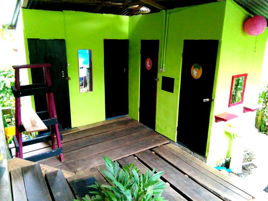 Surf Camp Hotel โบกัสทาวน์ ภายนอก รูปภาพ
